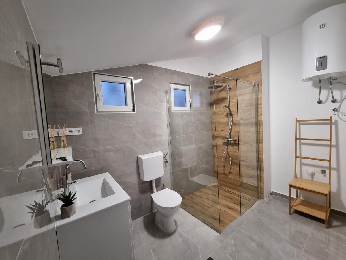 Apartments "M" Pula Ngoại thất bức ảnh